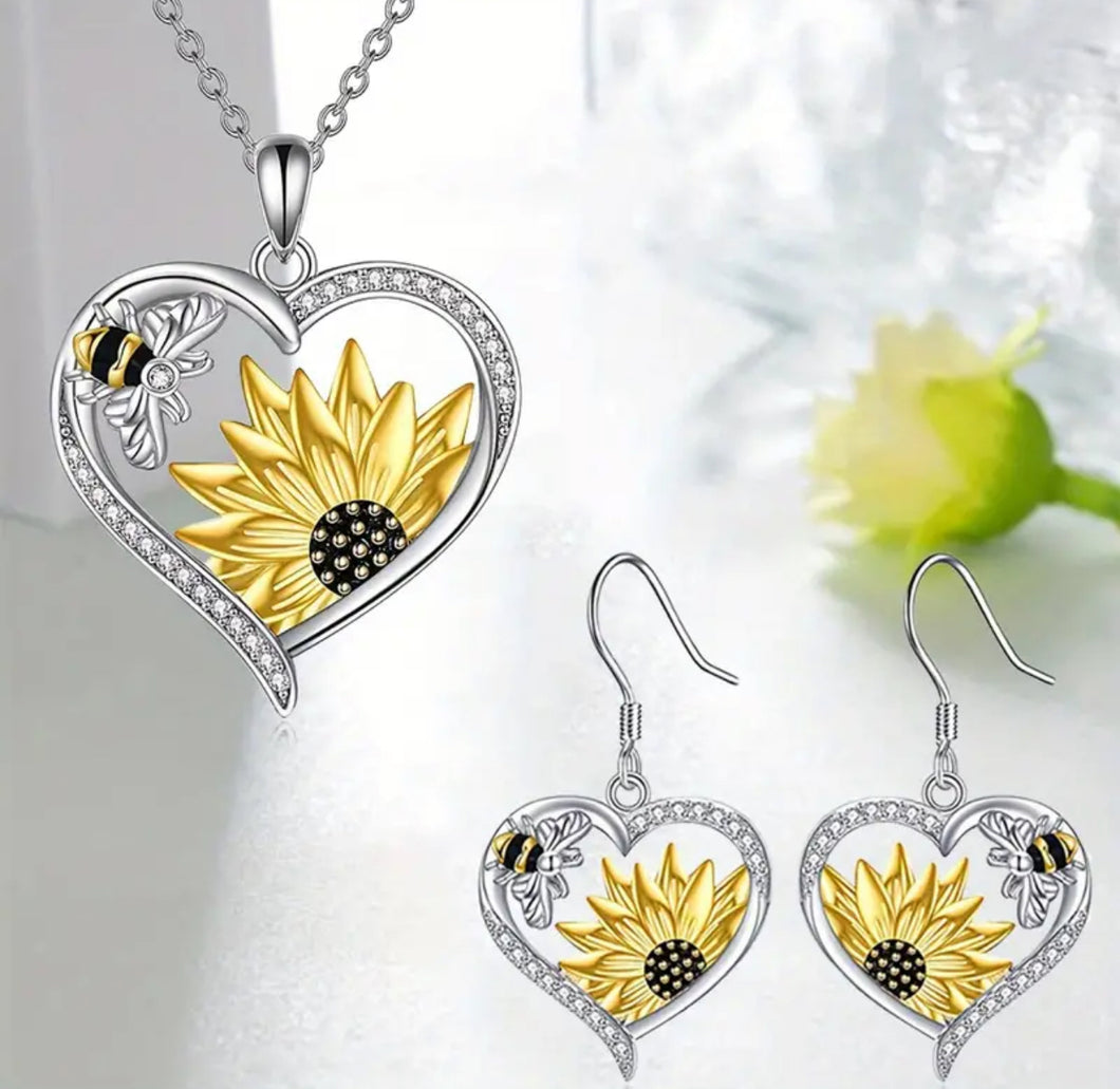 Sunflower Bee Necklace