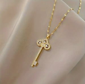 The Key of David - 18k gold plated necklace